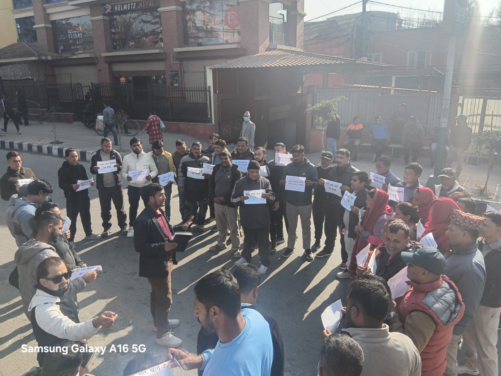 Tariffs’ oppression on farmers: Mushroom Producers’ Association – Nepal launches protest against obstacles in straw transportation